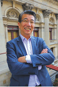 Ken and the art of political independence