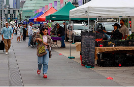 Farmers market set for Docklands return in May