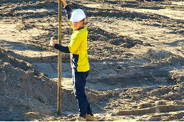 Don’t play through the pain: Why Melbourne’s tradies need to prioritise their physical health this August