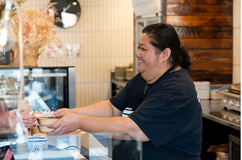 Meals with Impact launches free Docklands food market
