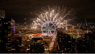 Melbourne Star lights up Docklands again