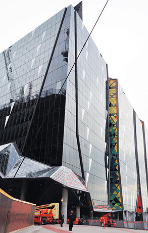 40,000 Docklands workers ... and rising